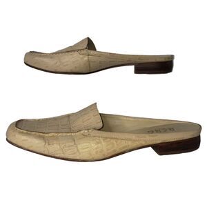 Y2K BCBG Paris Croc Embossed Leather Mule Square Toe Loafers Cream Womens 7